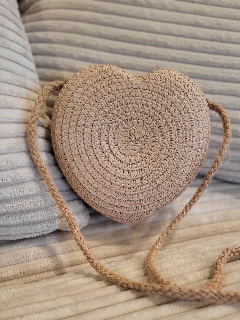 GIRLS Woven Heart Crossbody Bag in Natural Beige